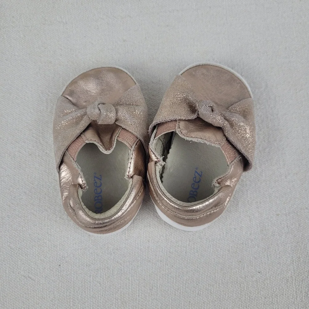 Robeez First Kicks Rose‎ Gold Metallic Bow Soft Sole Baby Shoes Size 9-12 Months